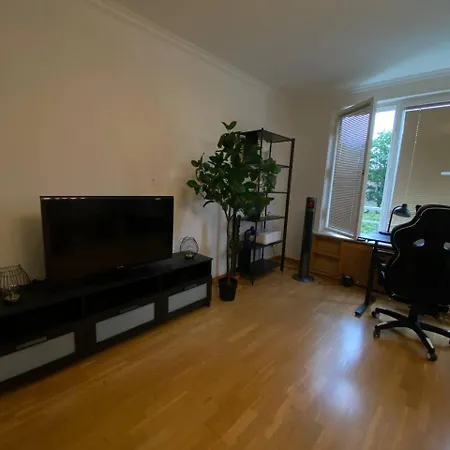 Daire Cozy In Spandau Rauchstr With Garden View Berlin